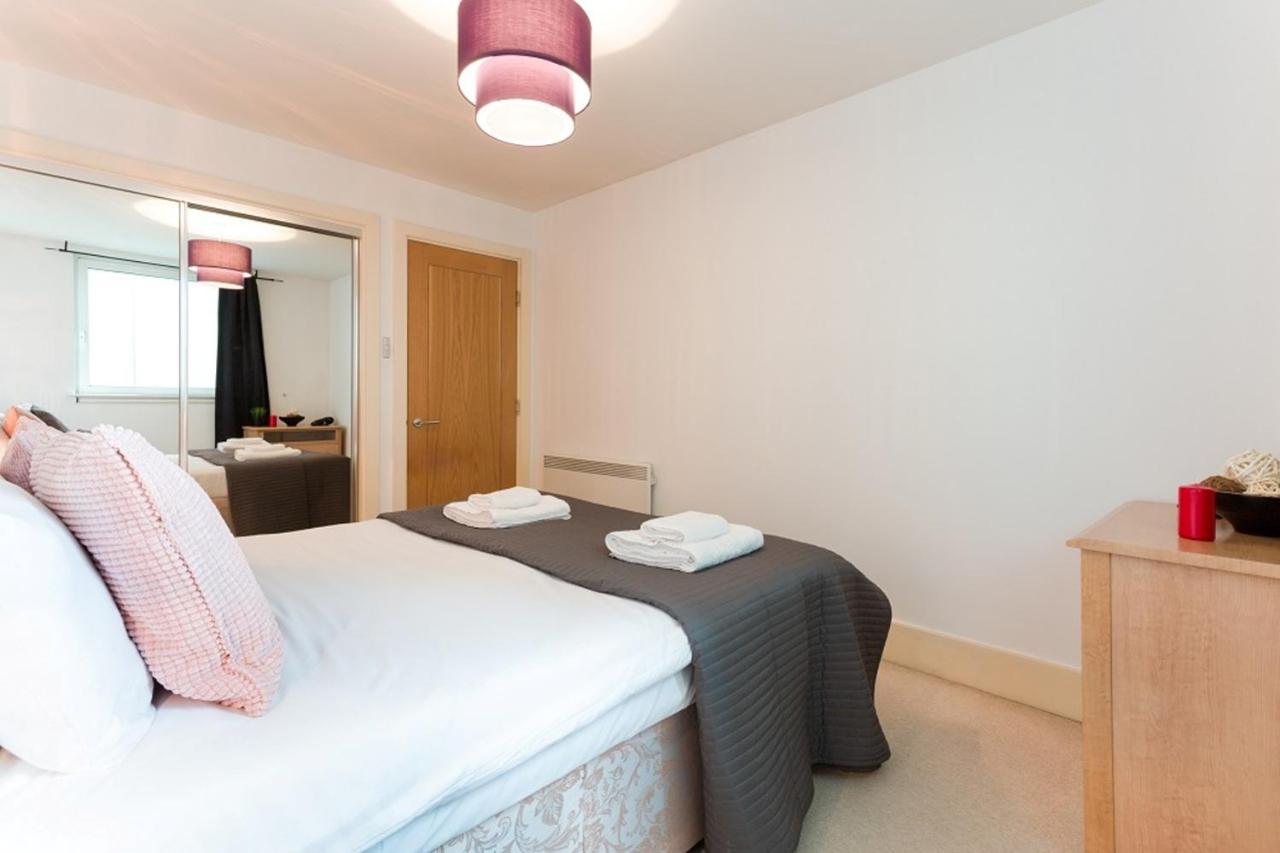 St. George Wharf By Thesqua.Re Appartement Londen Buitenkant foto